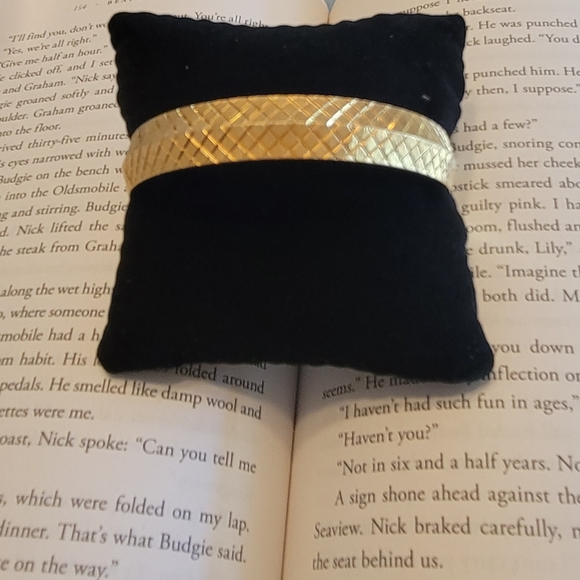 MONET Chunky Goldtone Bangle Diamond Cut Bracelet - Picture 3 of 8